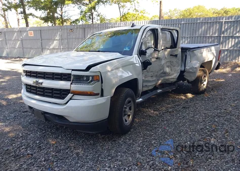 2018 Chevrolet Silverado C1500 Custom z USA, uszkodzony, nr VIN 3GCPCPEH2JG170306